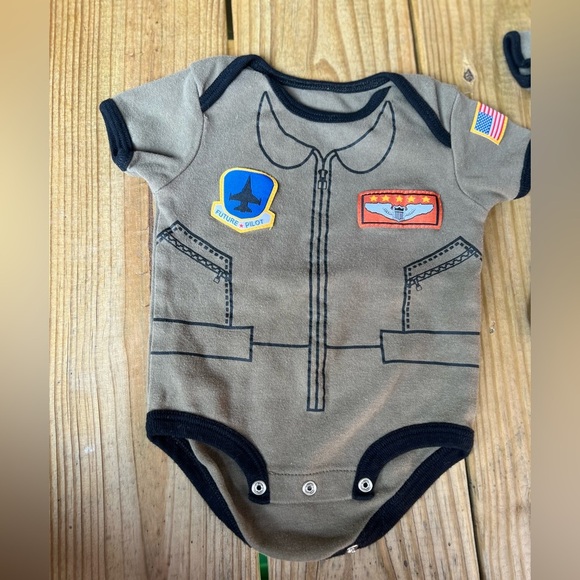 Infant Baby 2 Brown and Black Snap Bodysuits - Picture 3 of 5